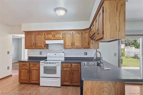 Westland, MI 48186,839 Judith Street