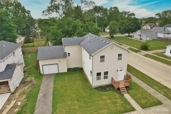 Hazel Park, MI 48030,1106 E Hayes Avenue
