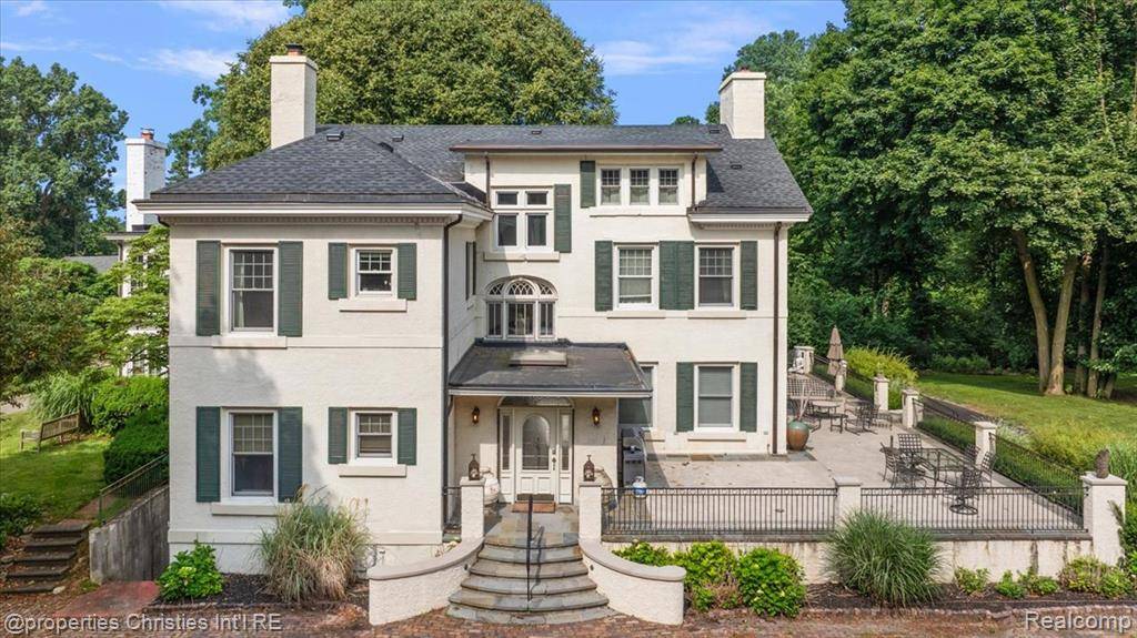 Bloomfield Hills, MI 48304,777 Kensington Lane