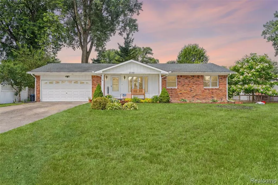 2150 Dunwoodie Street, Brandon Twp, MI 48462
