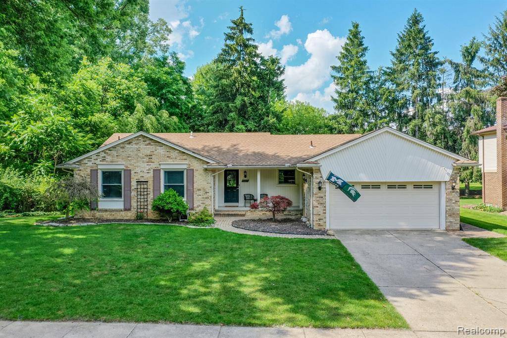 46314 Rockledge Drive, Plymouth, MI 48170
