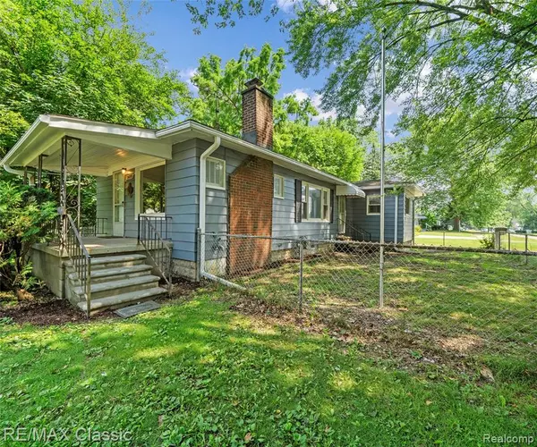 24255 Puritan,  Redford Twp,  MI 48239