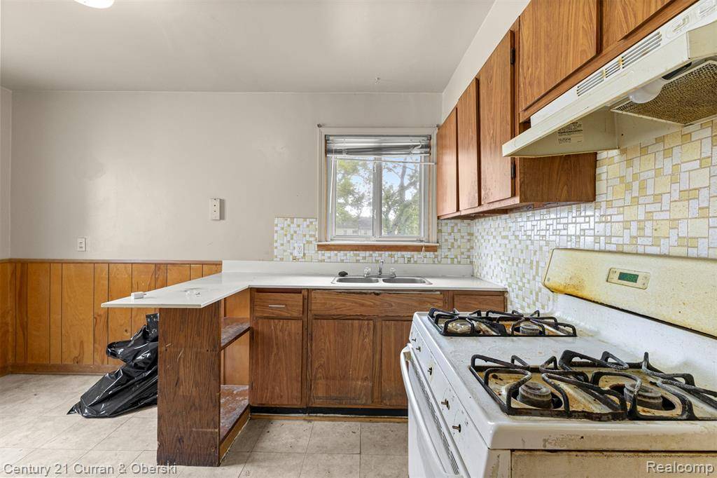 Inkster, MI 48141,25960 Yale Street