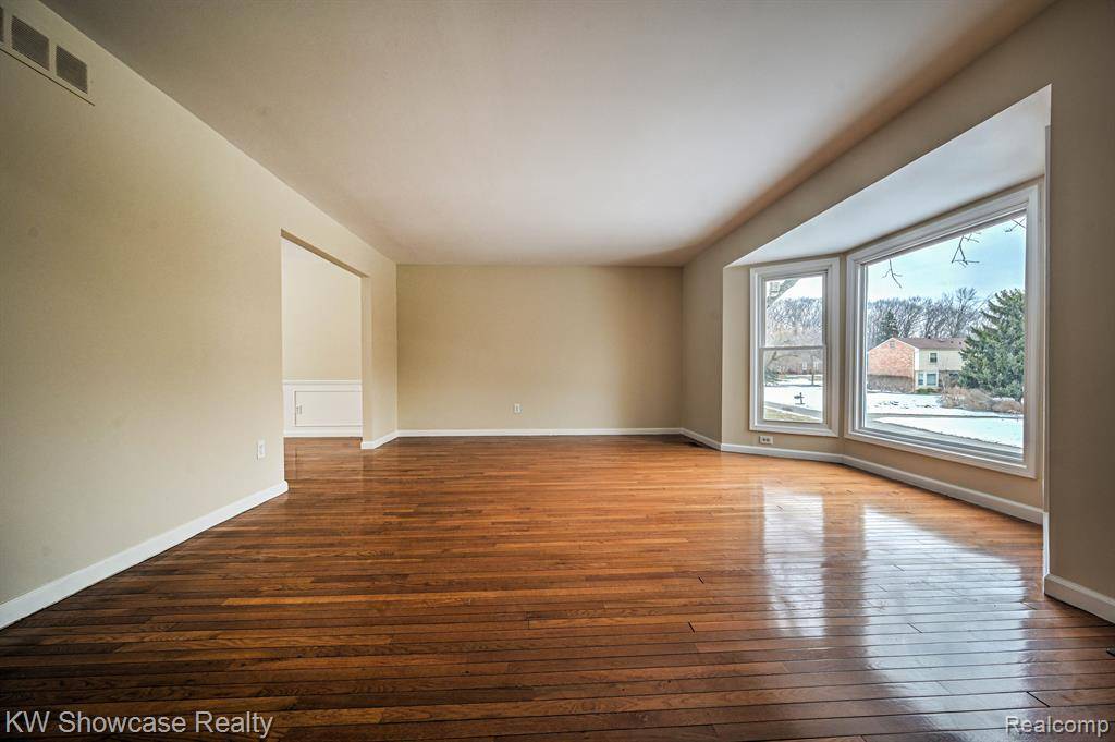 West Bloomfield Twp, MI 48323,4238 STILL MEADOW Lane