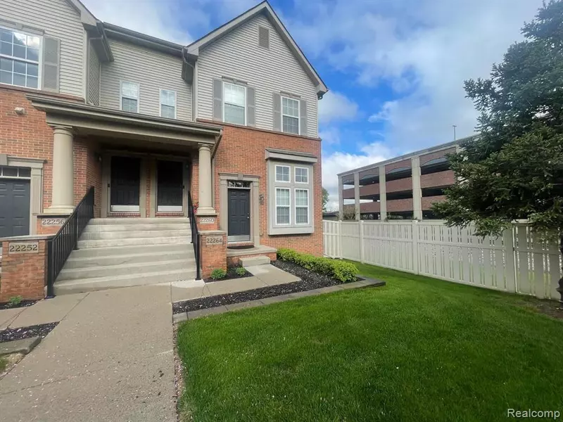 22264 ABBEY Lane, Dearborn, MI 48124