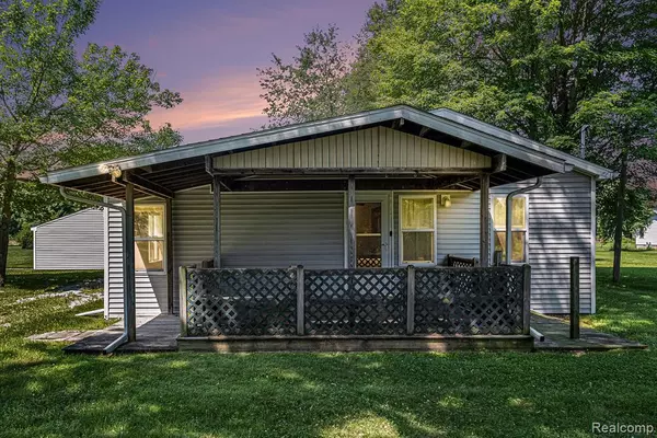 8257 N Genesee Road, Genesee Twp, MI 48458