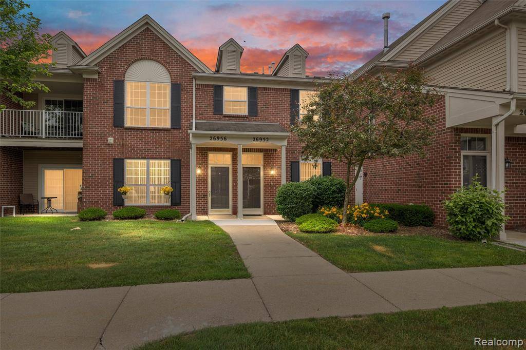 26952 Carrington Place, Harrison Twp, MI 48045