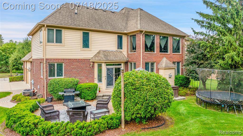 Rochester, MI 48307,1167 Autumnview Drive