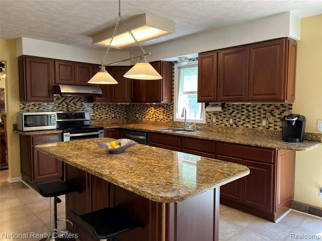 Westland, MI 48185,38443 Meghan Lane