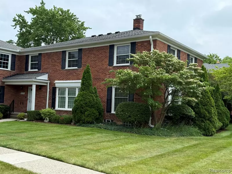 623 Notre Dame Street, Grosse Pointe, MI 48230
