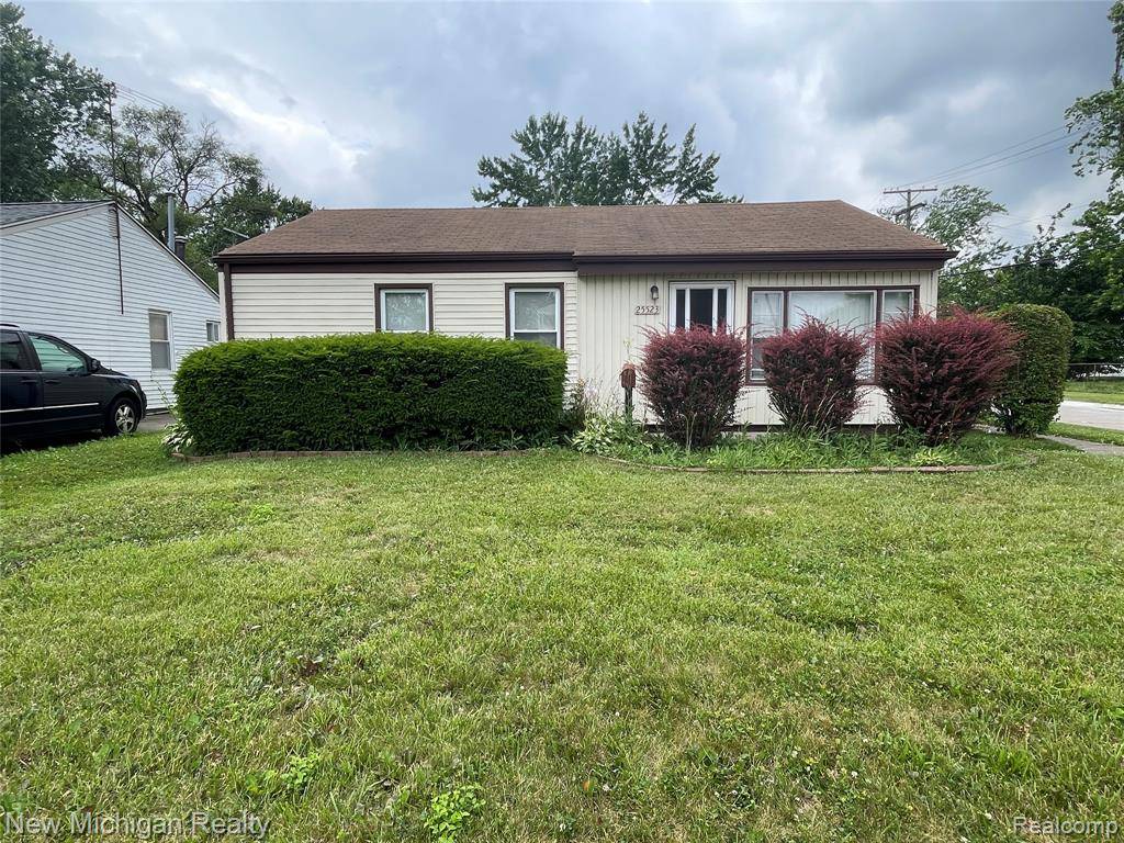25523 Wiseman Street, Roseville, MI 48066