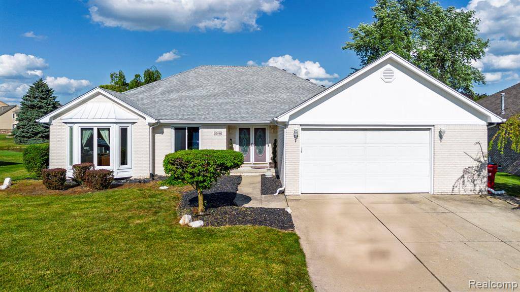 52448 Cedar Mill Drive, Macomb Twp, MI 48042