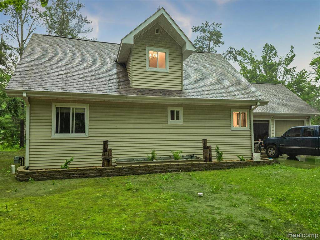 3286 Red Pine Dr., Indian River, MI, Koehler Twp, MI 49749