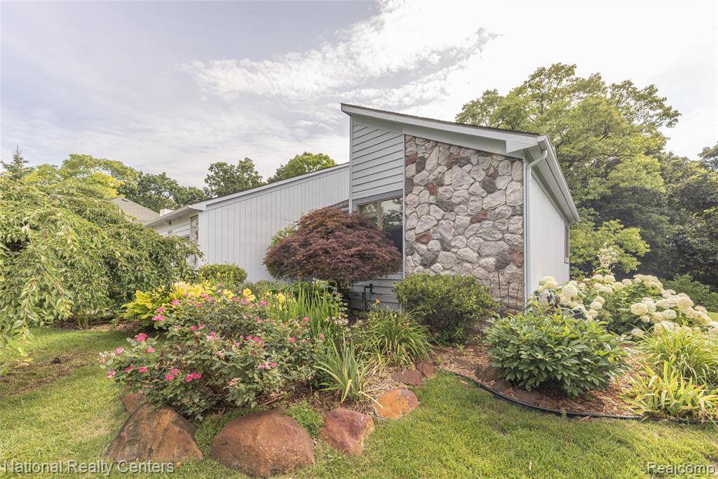 Green Oak Twp, MI 48189,10875 Charring Cross Circle