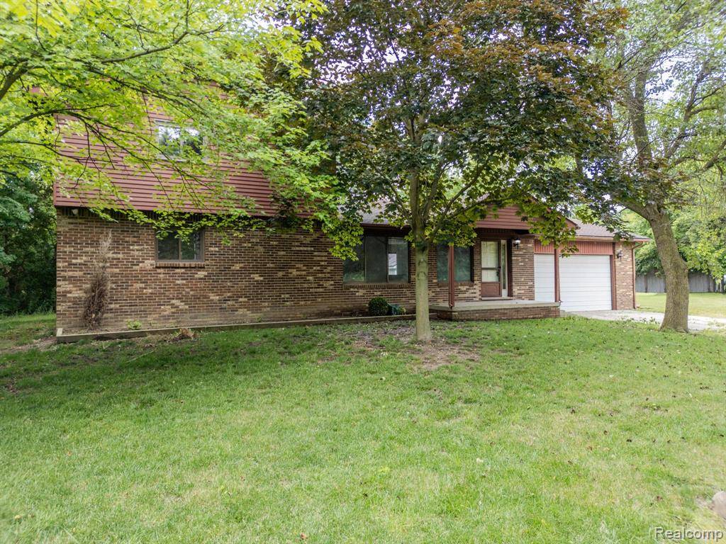 17885 Ridge Road, Northville, MI 48168