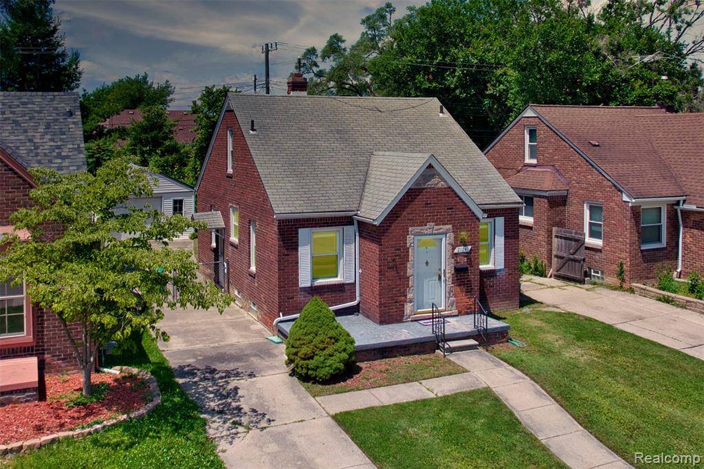 21241 Redmond Avenue, Eastpointe, MI 48021