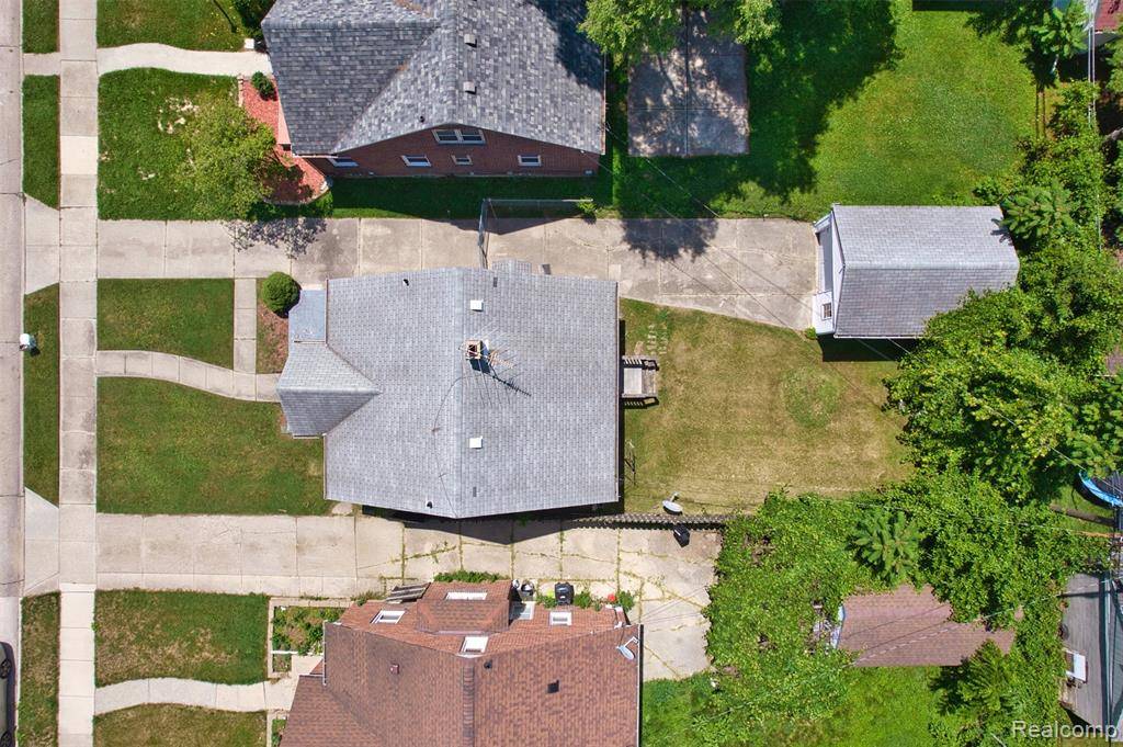 Eastpointe, MI 48021,21241 Redmond Avenue