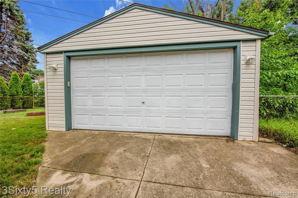 Dearborn, MI 48124,2133 Bailey Street
