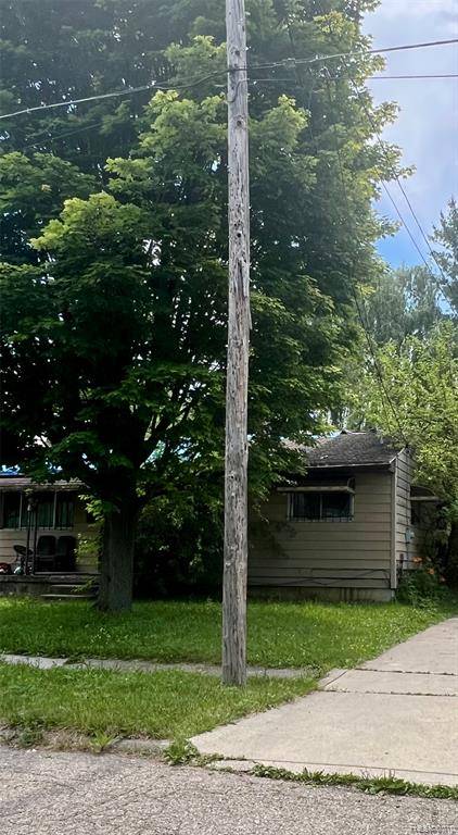 Flint, MI 48505,605 W Foss Avenue