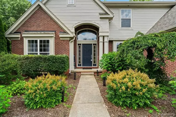 Commerce Twp, MI 48382,4583 Racewood Drive