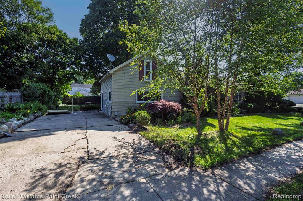 Oxford Vlg, MI 48371,12 Pearl Street
