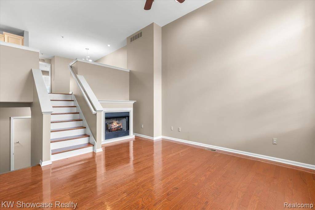 Walled Lake, MI 48390,158 Sandy Lane