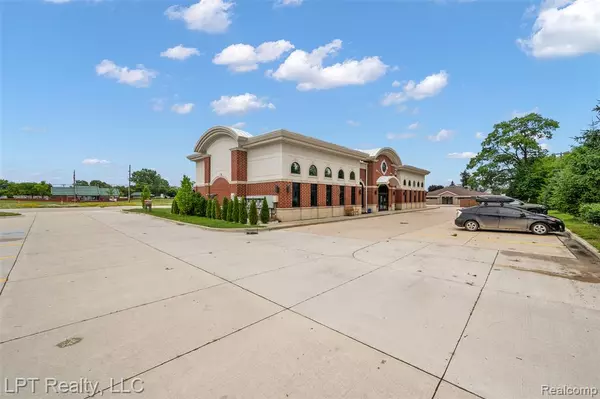 Sterling Heights, MI 48314,42301 Mound Road