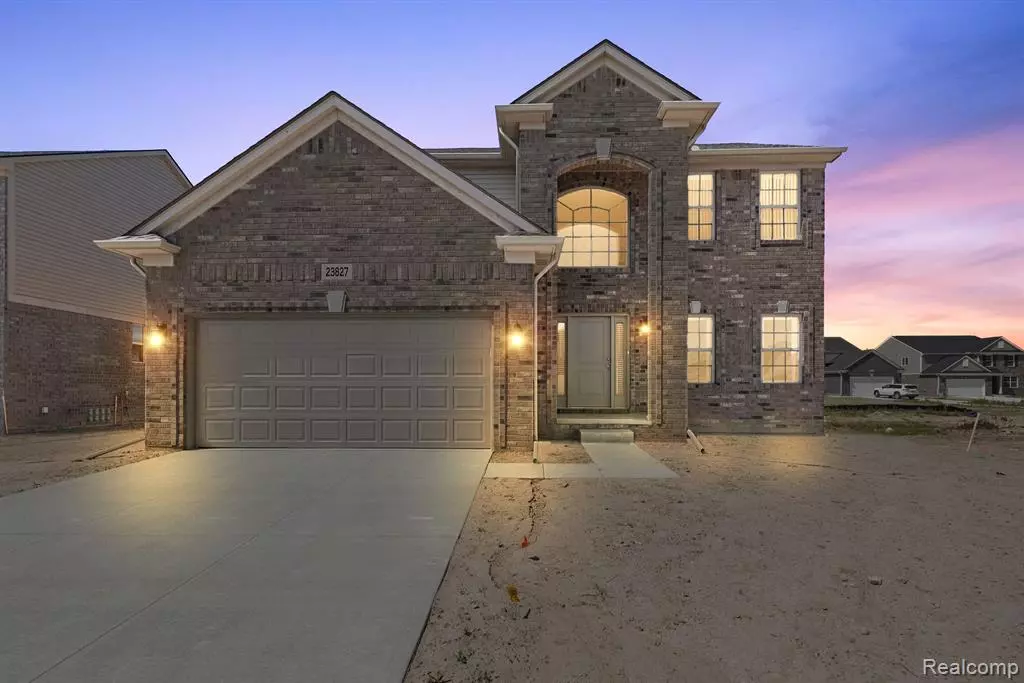 Macomb Twp, MI 48042,23827 Shadow Woods Avenue