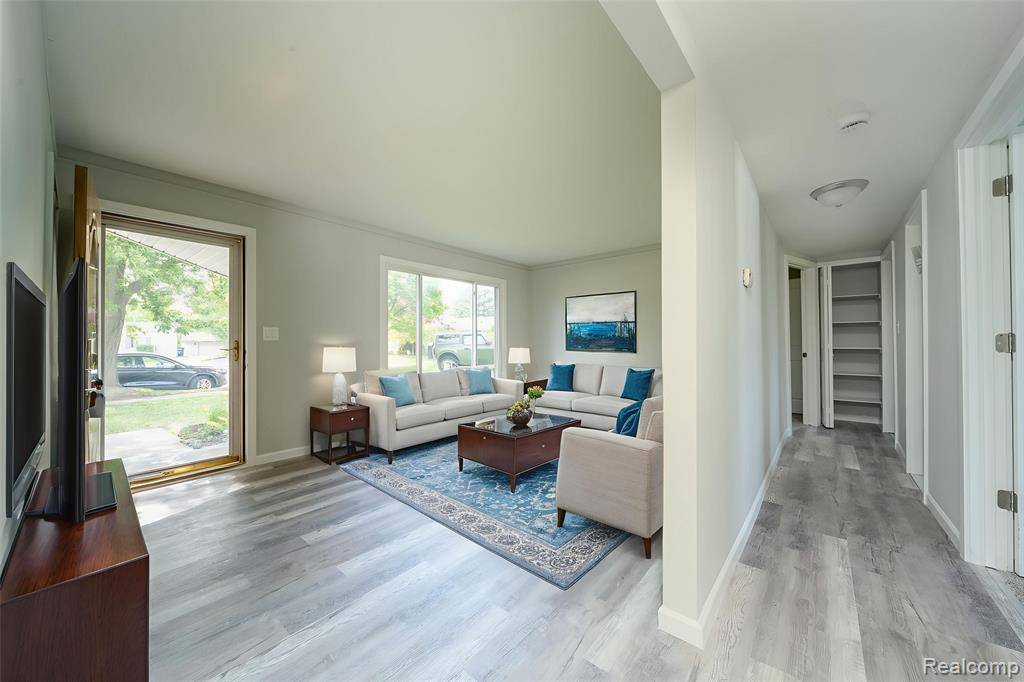 Westland, MI 48185,6448 Hunter Court