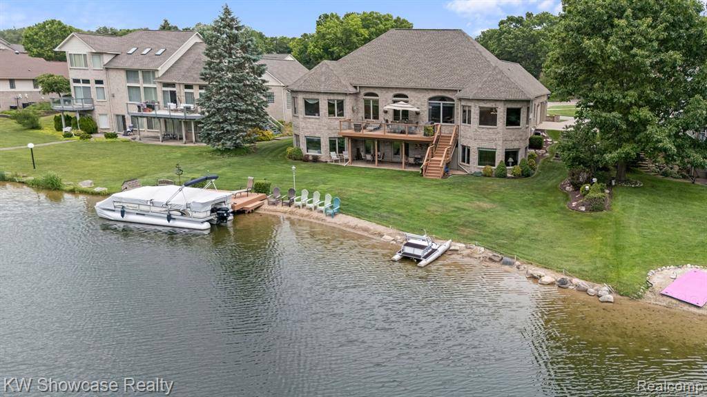 White Lake Twp, MI 48386,9210 Twin Lakes Drive