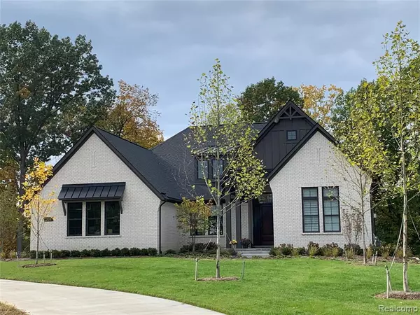 30714 Franklin Hills Court 2, Farmington, MI 48334