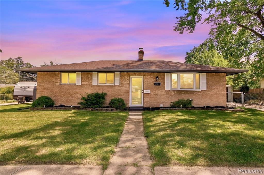 22266 E Schafer Street, Clinton Twp, MI 48035