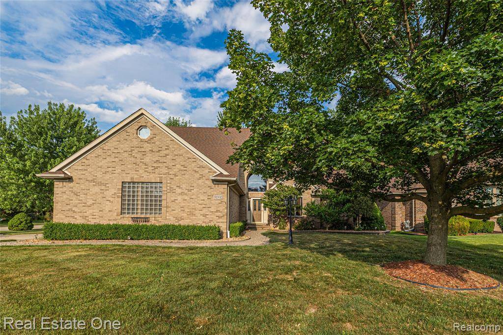 51992 Boland Road, Chesterfield Twp, MI 48047