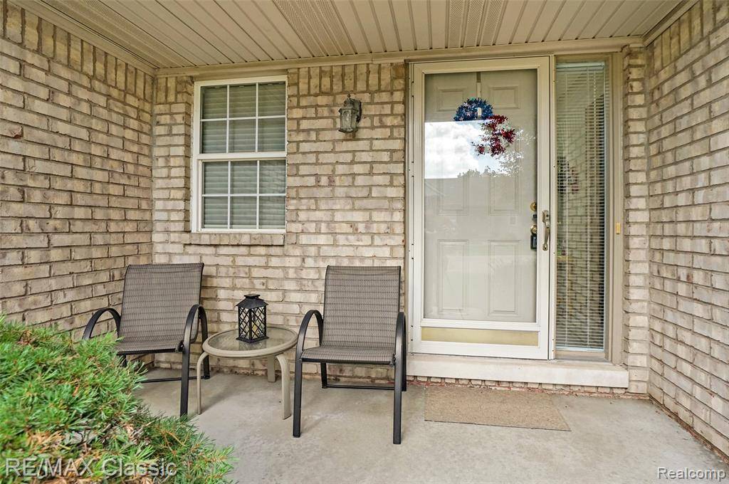 Clinton Twp, MI 48038,41176 Greenspire Dr #8