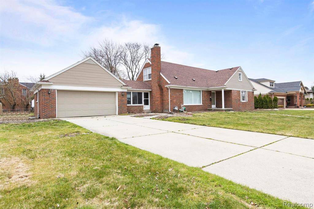Dearborn, MI 48124,500 BRENTWOOD DRIVE Drive