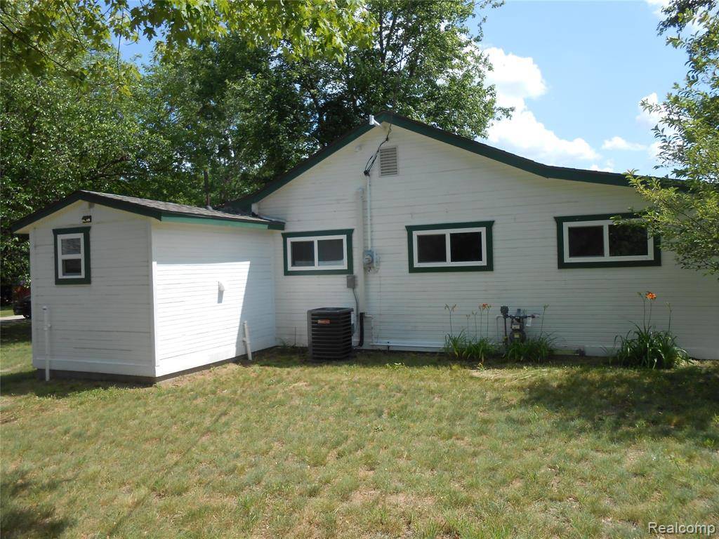 Worth Twp, MI 48450,8027 Lakeshore Road