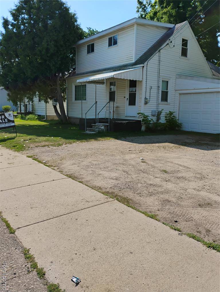 2066 E Bristol Road, Burton, MI 48529