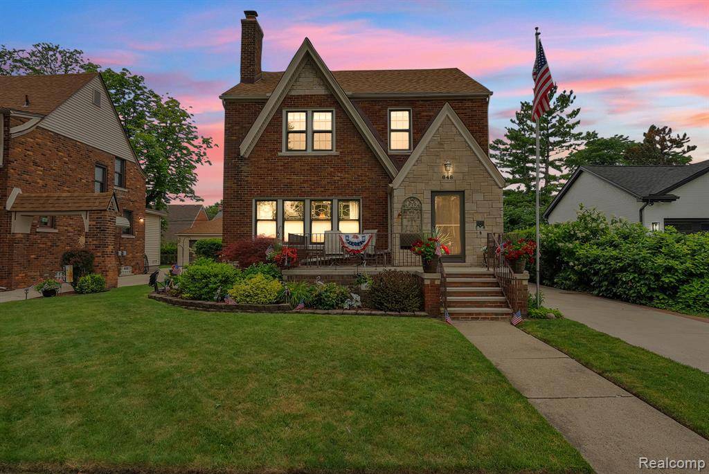 Dearborn, MI 48124,648 S Highland Street