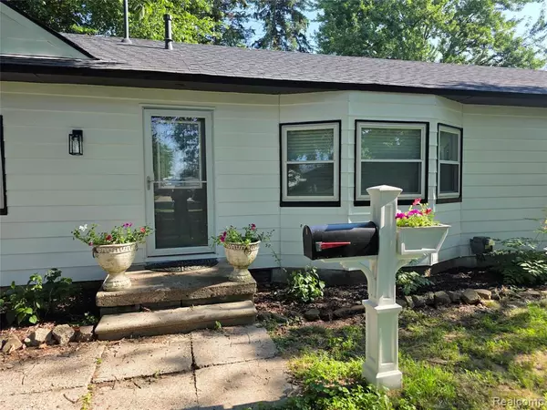 Garden City, MI 48135,32251 Elmwood Street