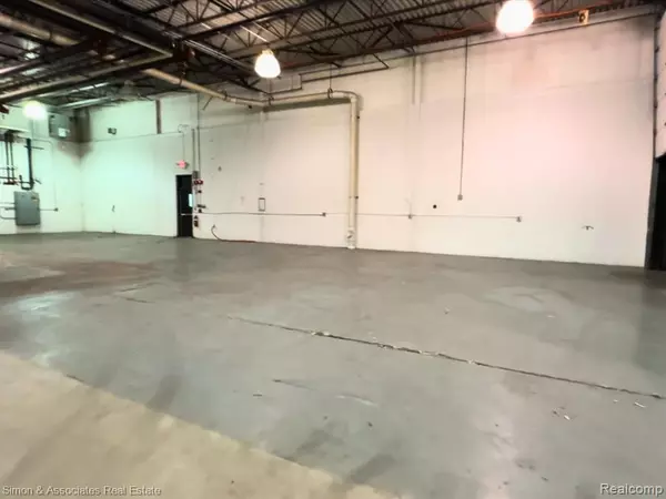 Dearborn, MI 48120,01 undisclosed Avenue