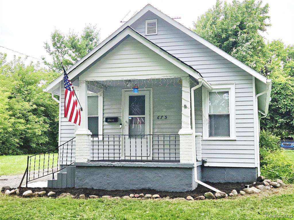 675 E Beverly Avenue, Pontiac, MI 48340