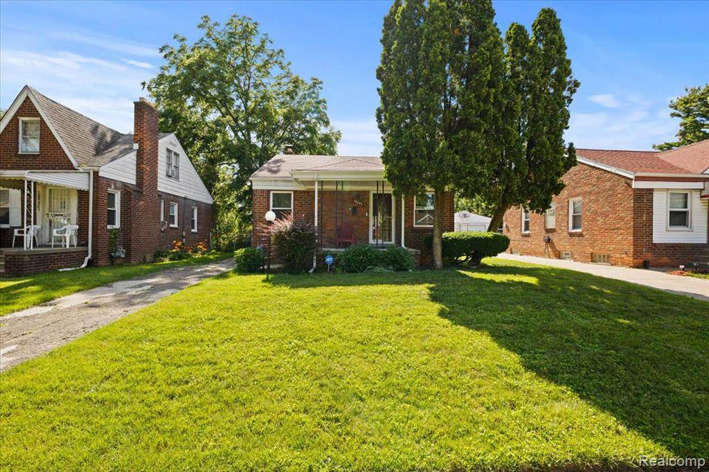 Detroit, MI 48235,18247 Harlow Street