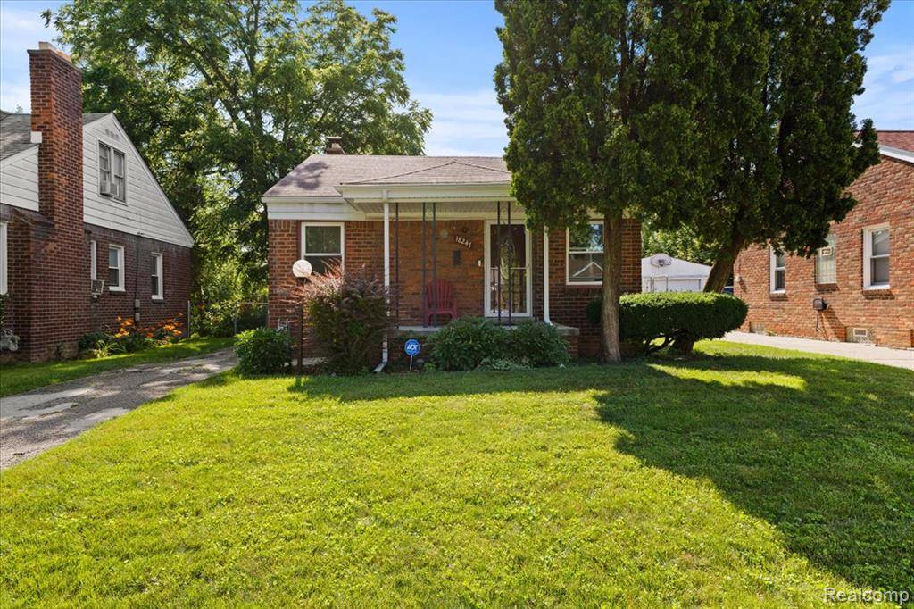 18247 Harlow Street, Detroit, MI 48235