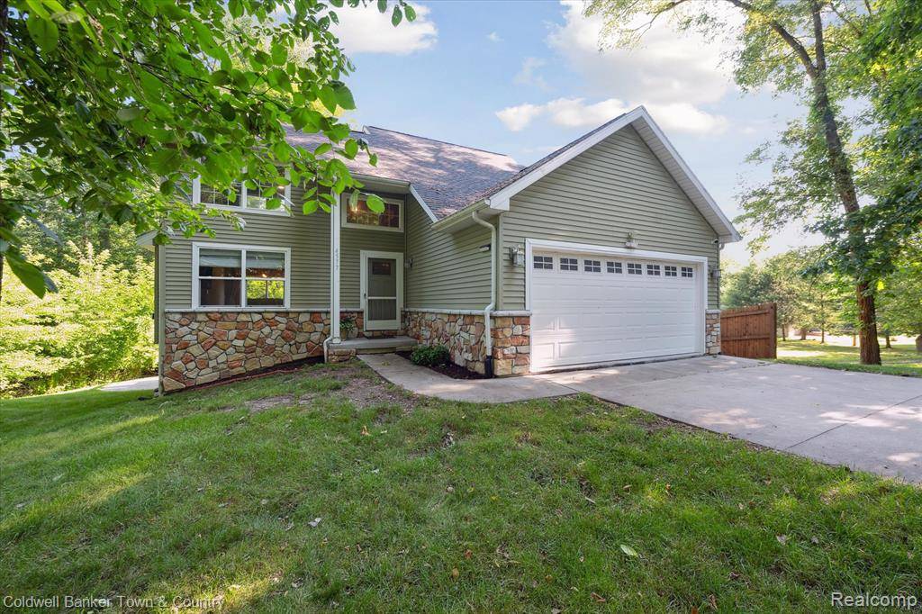 Hamburg Twp, MI 48169,4577 Oaklawn Drive