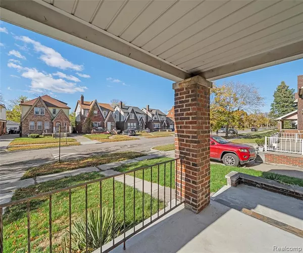 Detroit, MI 48221,16554 Muirland Street