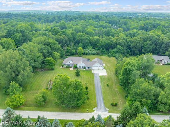 Brighton, MI 48114,1318 Gray Haven Lane