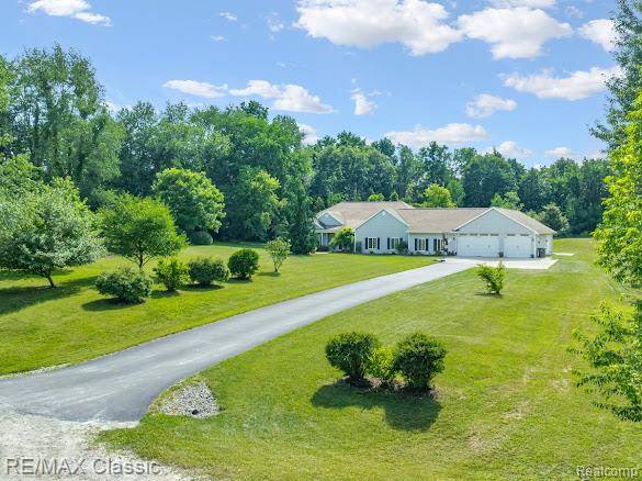 1318 Gray Haven Lane, Brighton, MI 48114