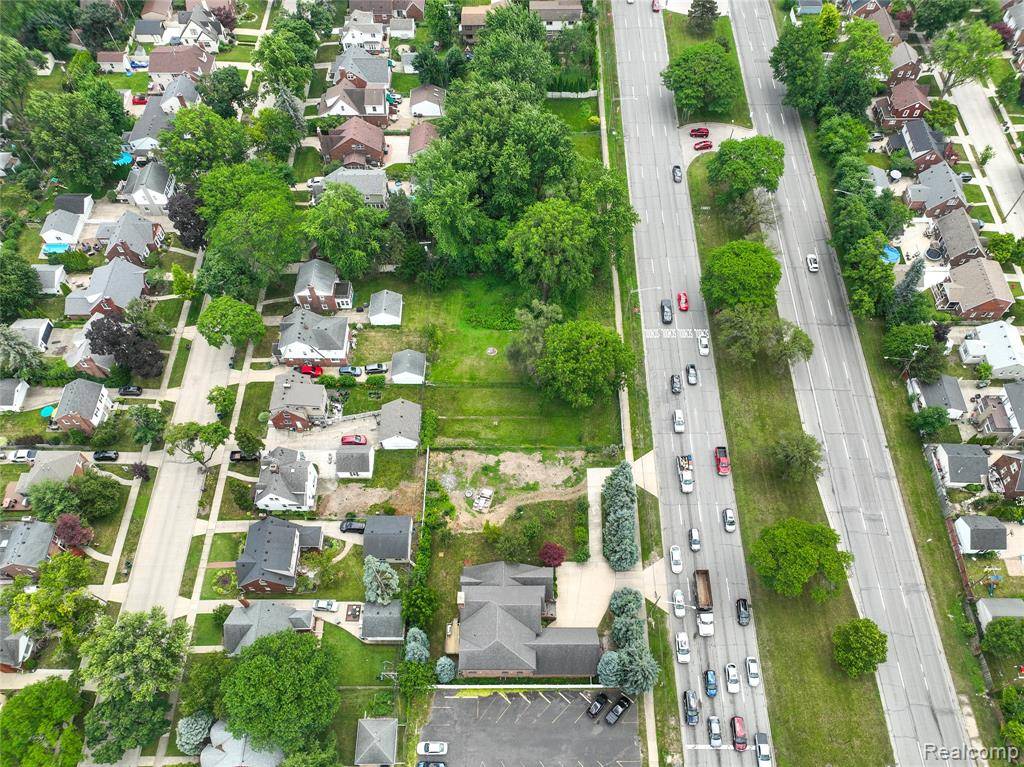 Dearborn, MI 48124,137 S Telegraph Road
