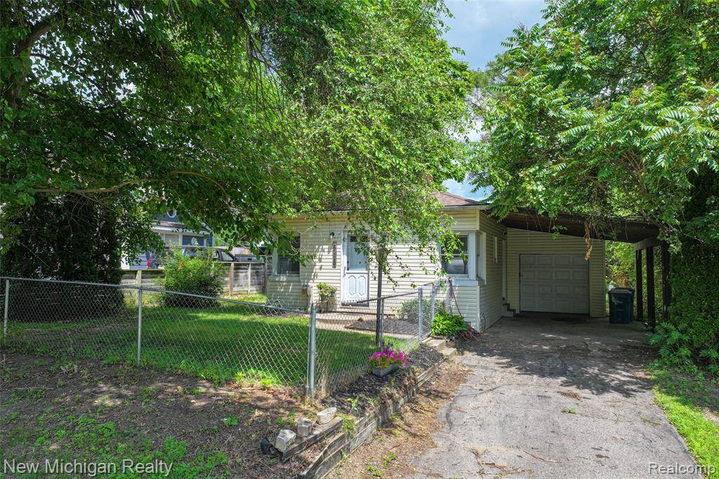 Waterford Twp, MI 48327,6110 Hackett