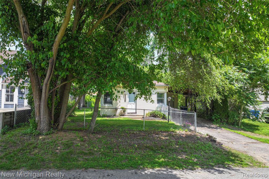 Waterford Twp, MI 48327,6110 Hackett
